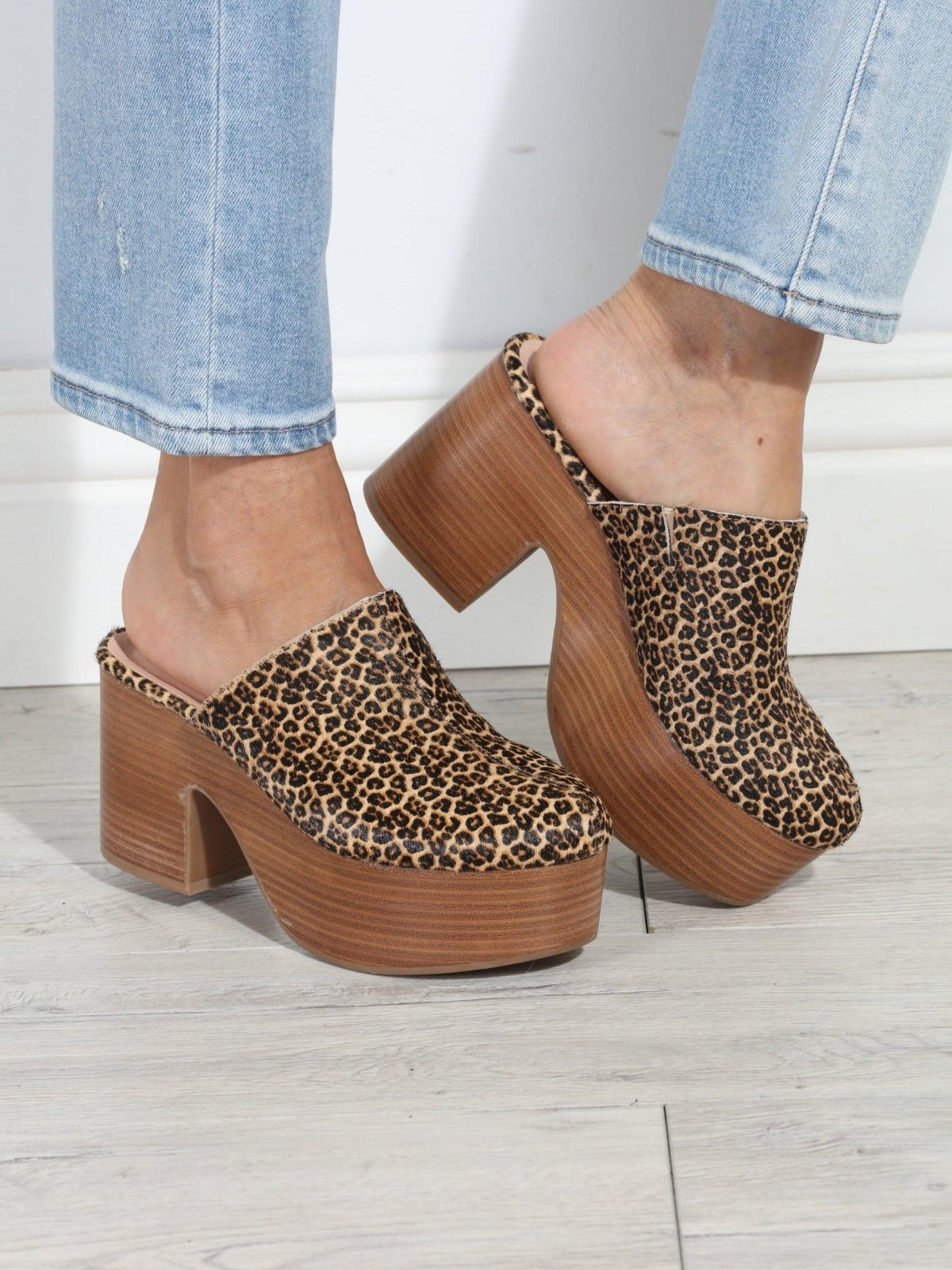 Isolda Leopard Clog-BEST SELLER