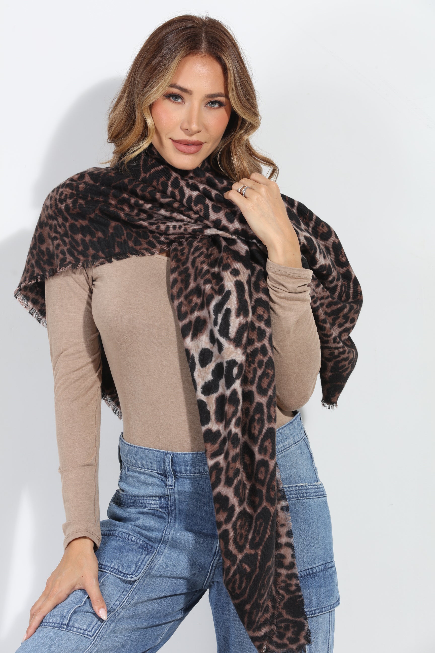 Cocoa Leopard Scarf