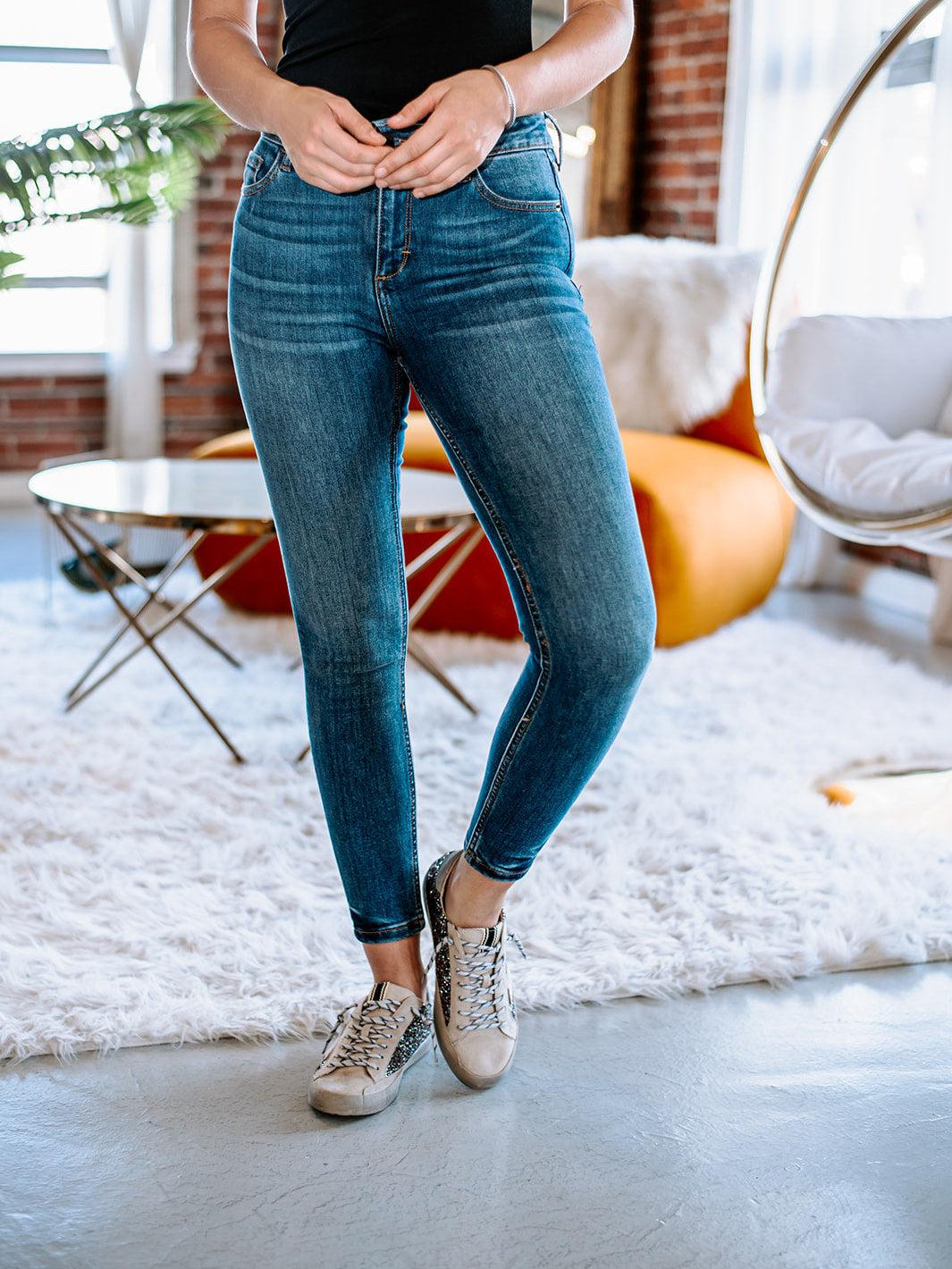 The Taylor Skinny Jean - Dark Blue- FINAL SALE