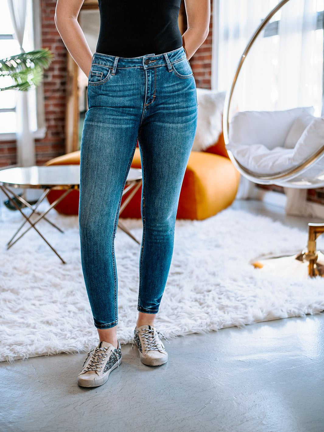 The Taylor Skinny Jean - Dark Blue- FINAL SALE