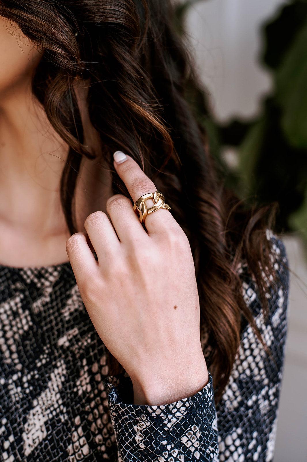 Sahira Mika Oversize Chain Ring - 18k Gold Plated